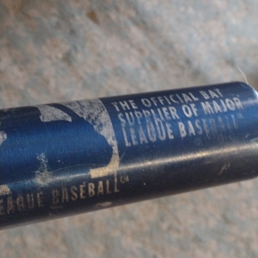 Assorted Baseball Bats - Picture 5 of 8